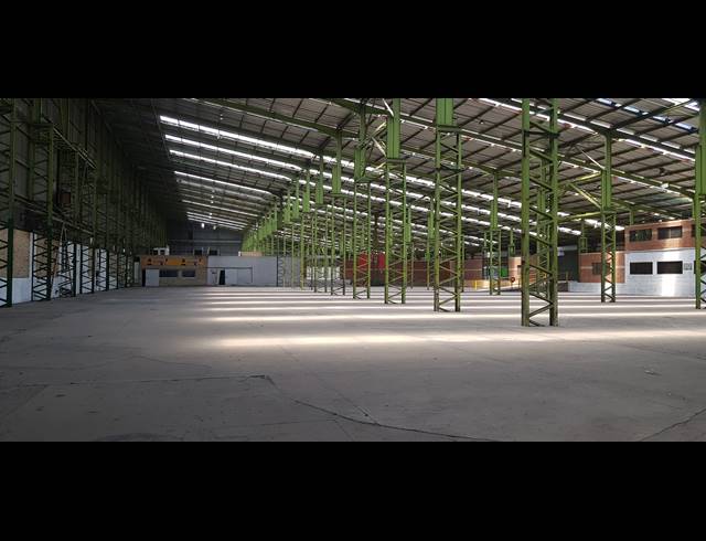 19,096M² FACTORY FOR SALE IN ANDERBOLT